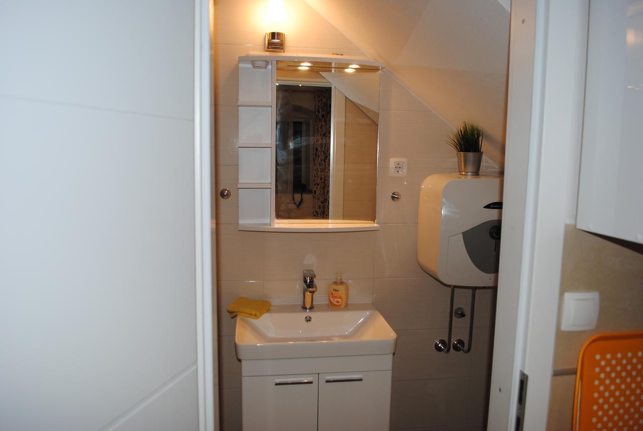 Apartment On The Square Makarska Exterior photo